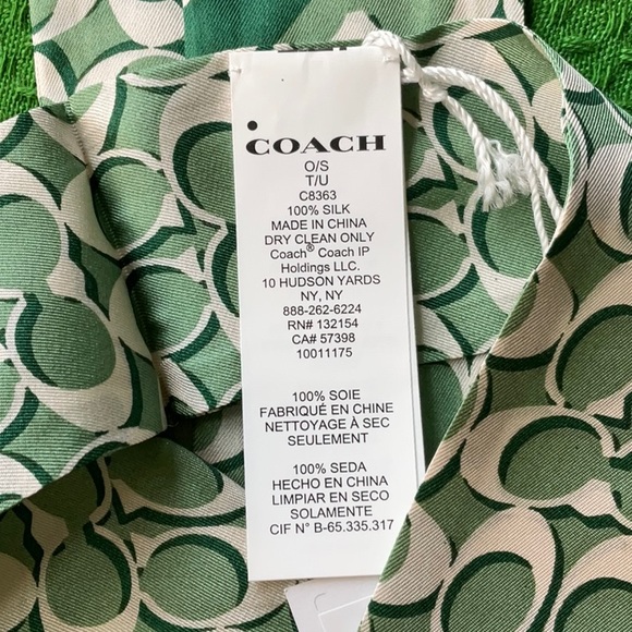 ππ§£COACH SIGNATURE PRINT SKINNY SCARF ππ§£ - Picture 16 of 16